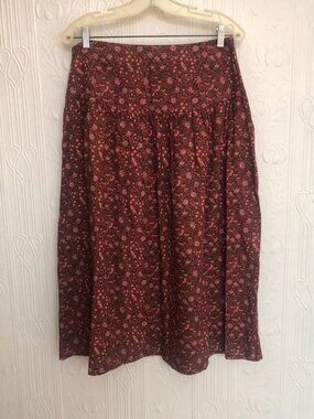 People Tree tencel burgundy flower fall skirt, fit and flare, rounded top, UK 14